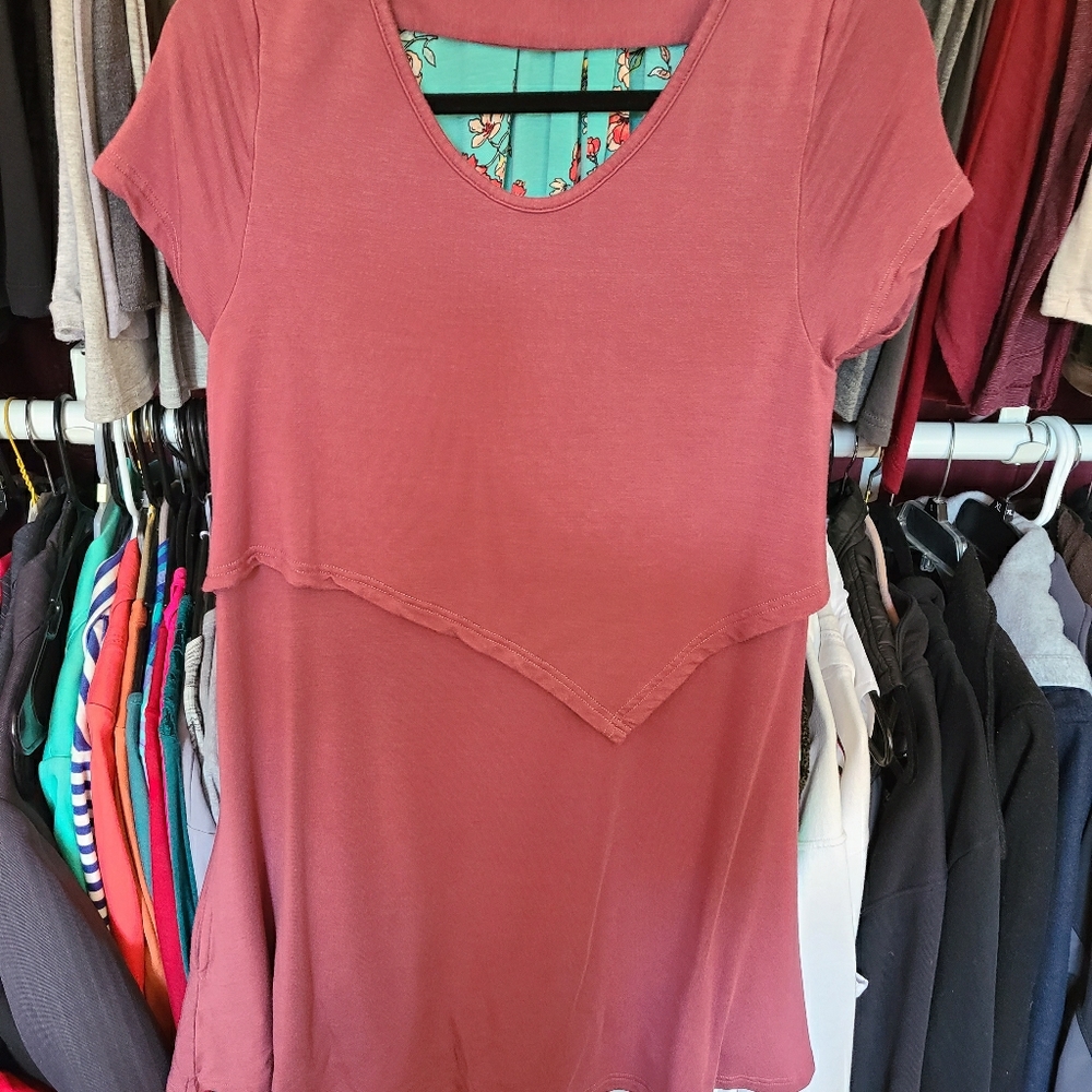 Latched Mama Peekaboo Back Nursing Tunic